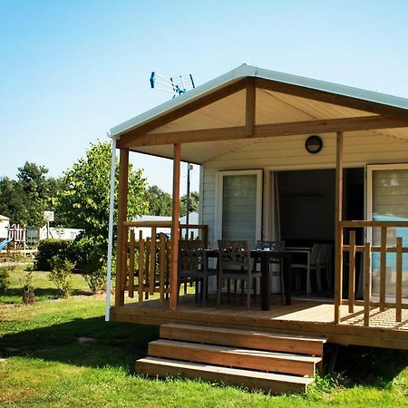 Camping Au Pre De L'Etang Sainte-Foy  Exterior photo