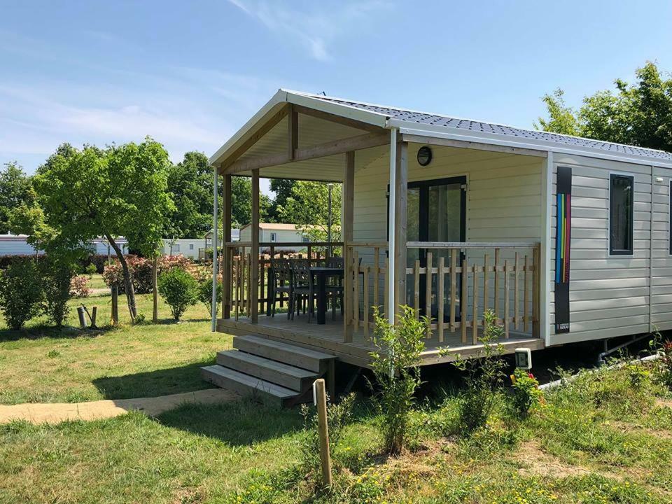 Camping Au Pre De L'Etang Sainte-Foy  Exterior photo